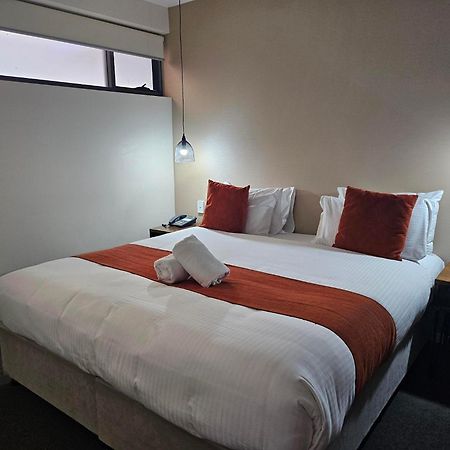 Altitude On מונטוויל מראה חיצוני תמונה A bedroom at the hotel