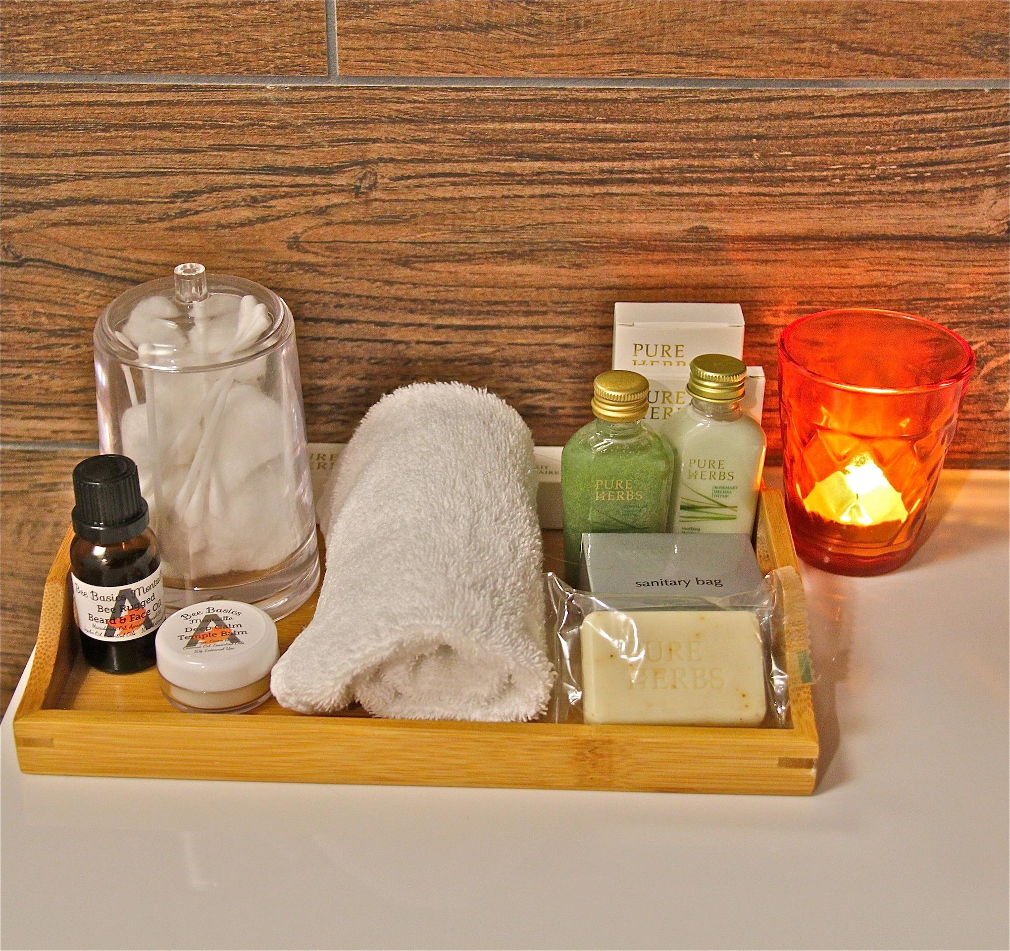 Altitude On מונטוויל מראה חיצוני תמונה A selection of spa products